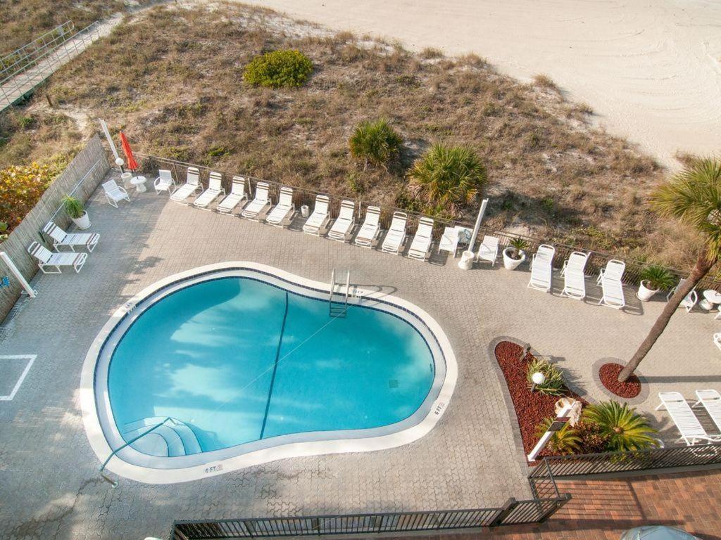 Beachfront Madeira Norte St. Pete Beach Exterior photo