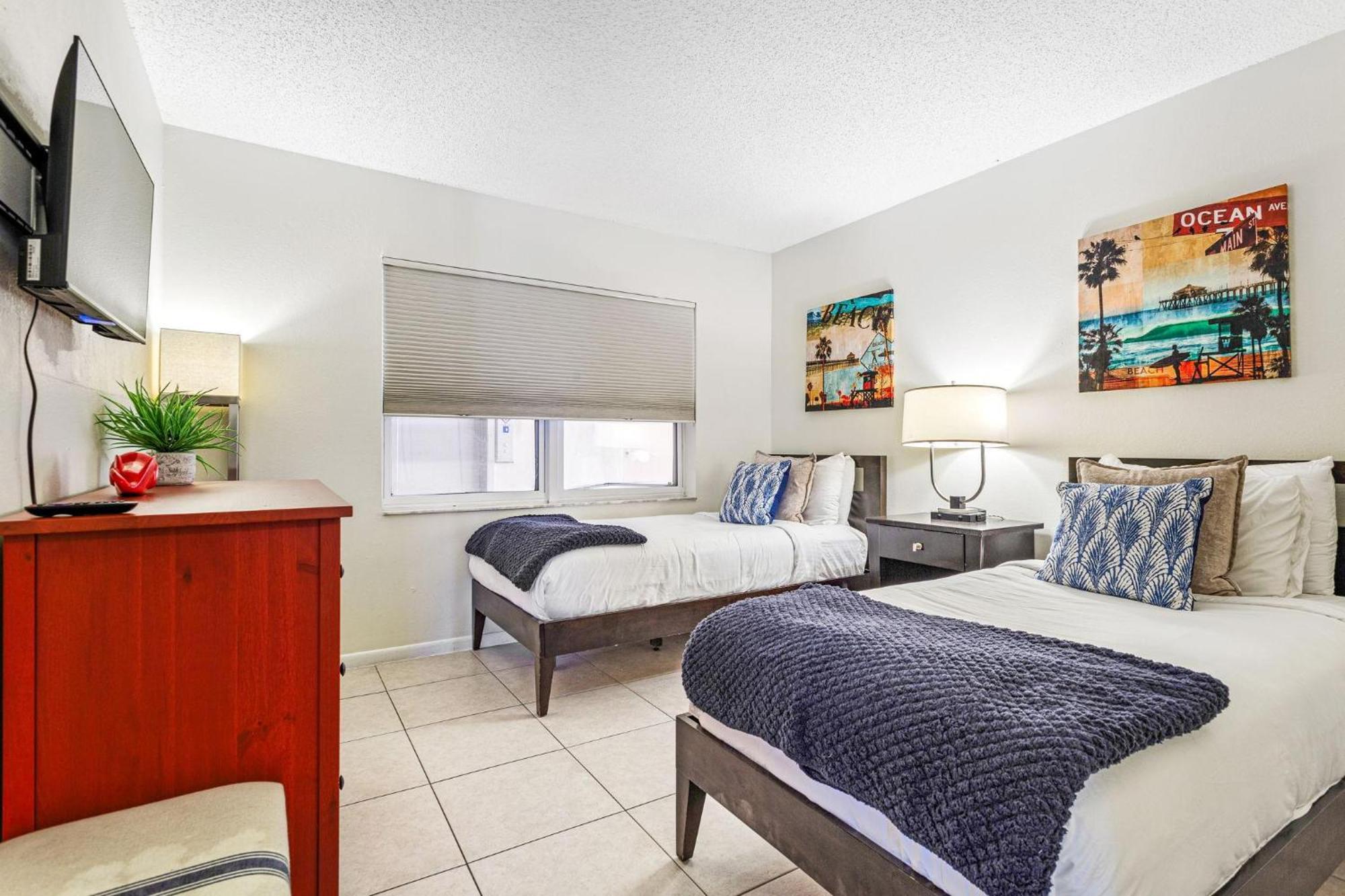 Beachfront Madeira Norte St. Pete Beach Exterior photo