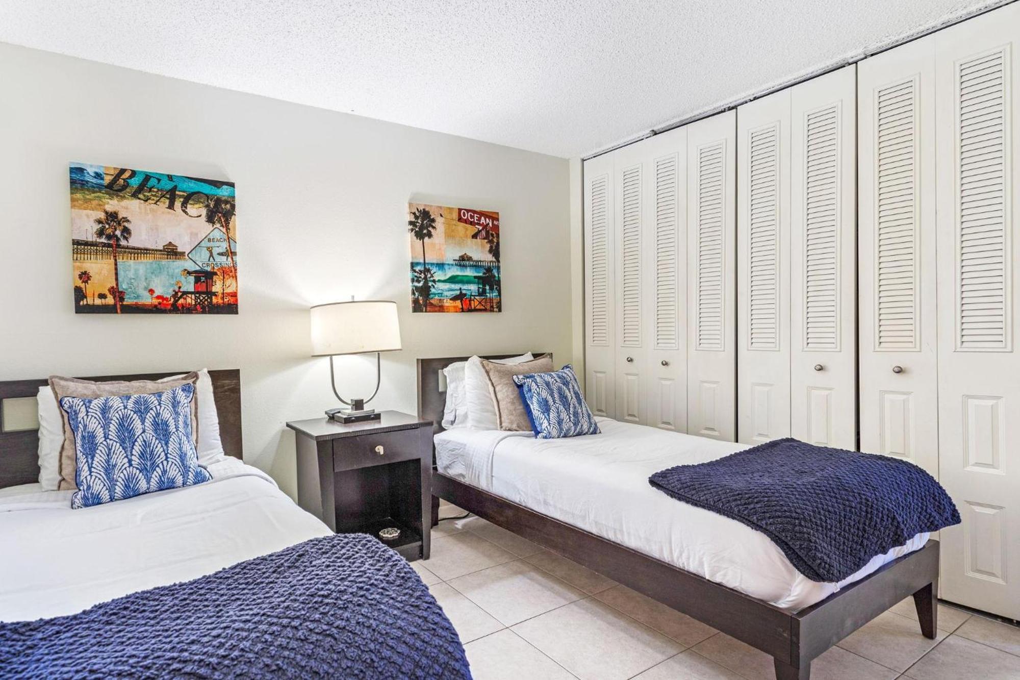 Beachfront Madeira Norte St. Pete Beach Exterior photo